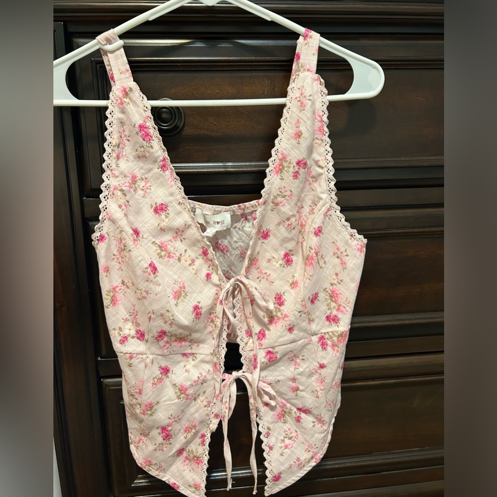 Floral Pink Lace-Up Top M tie front